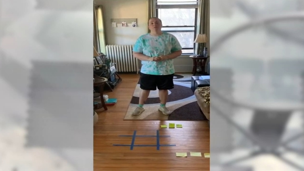NYC teacher gives students lesson in human kindness