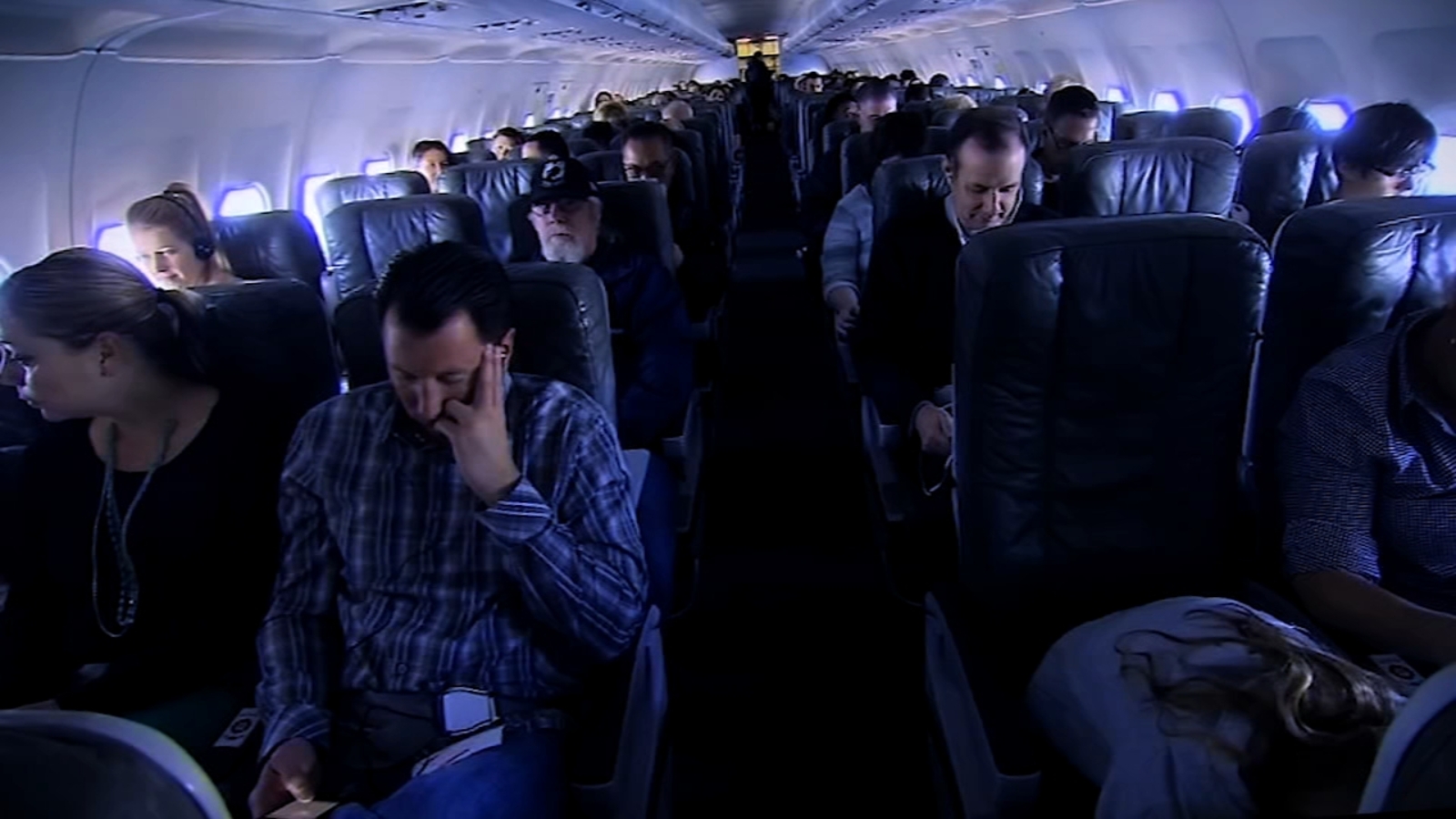 Action News Troubleshooters Consumers Lawmakers Push For Airline Refunds 6abc Philadelphia