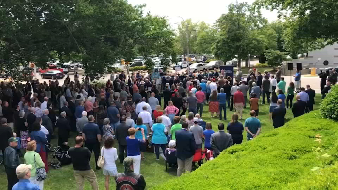 Return America rallies to file lawsuit against Gov. Cooper demanding churches reopen