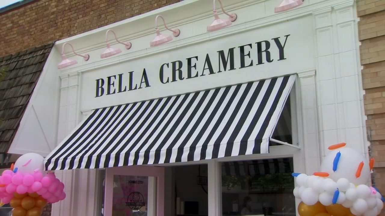 New ice cream shop opens in Kingsburg