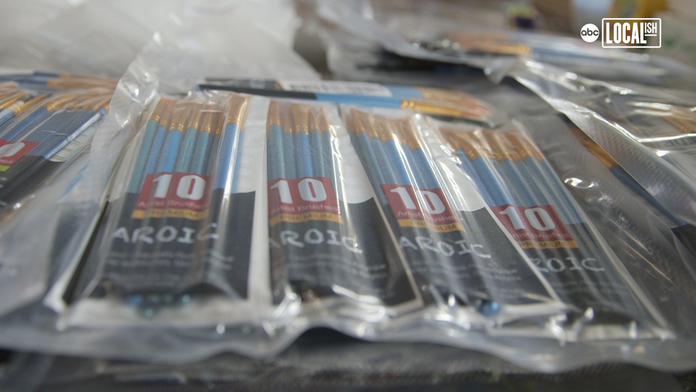 SkyART delivers free art supply kits to kids