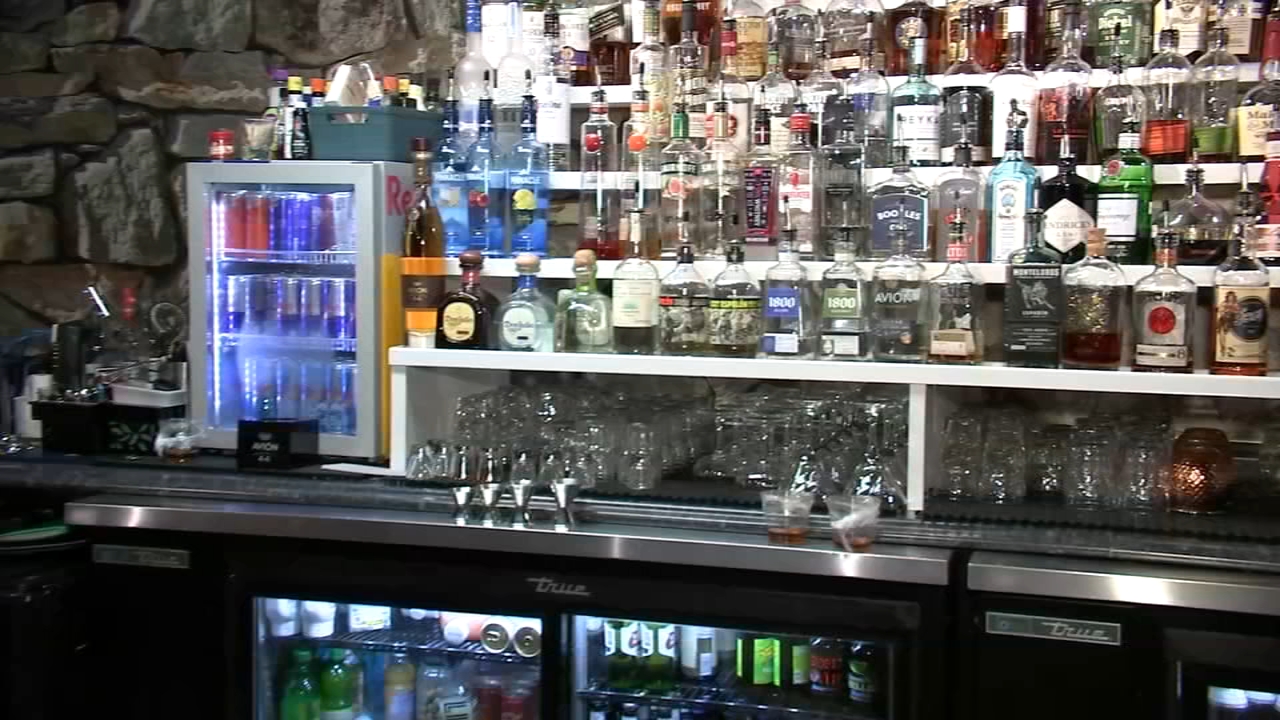 Bars excluded from Phase 2 reopening. When can they open?