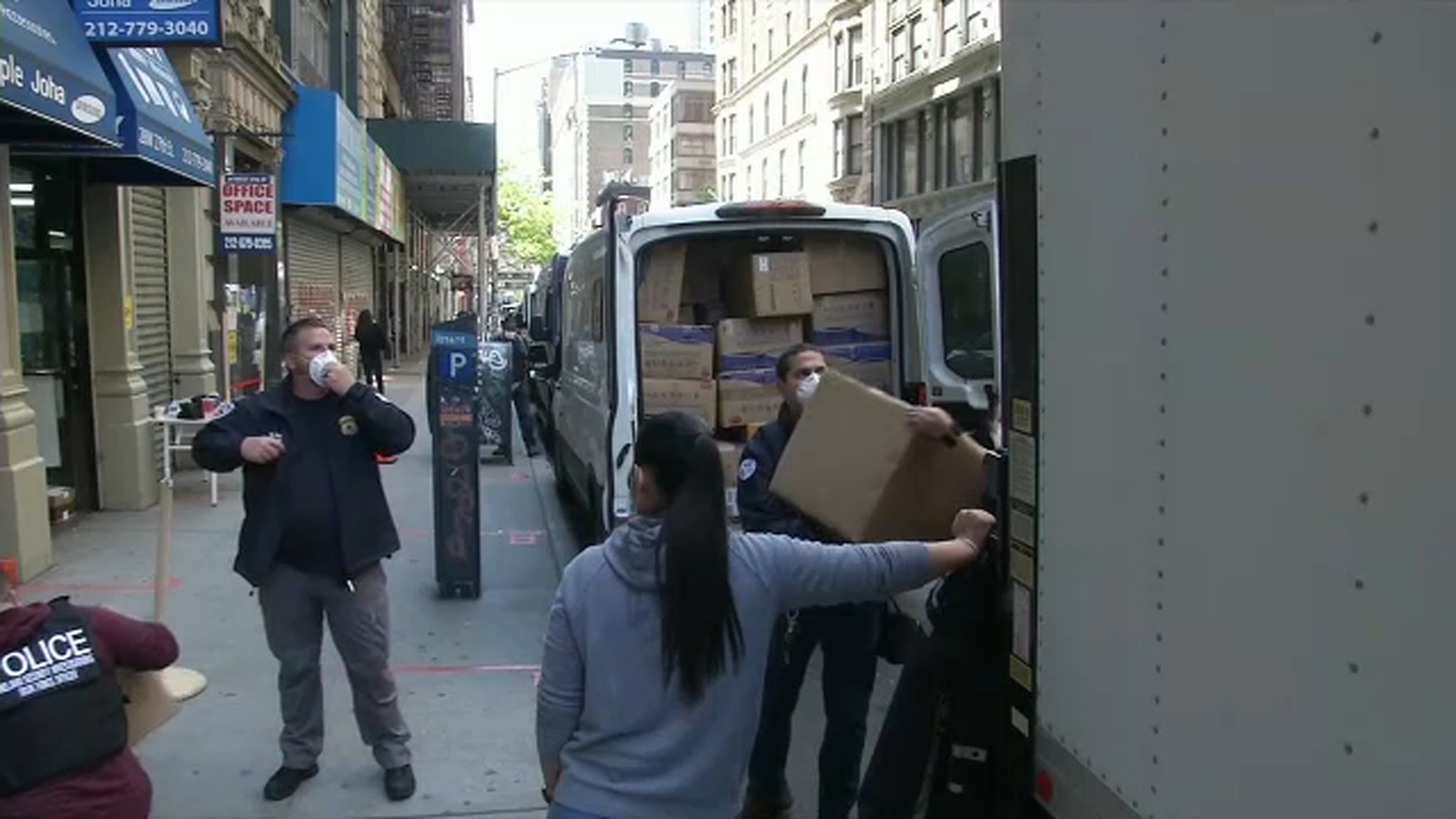 Coronavirus New York City Thousands of masks seized from store in