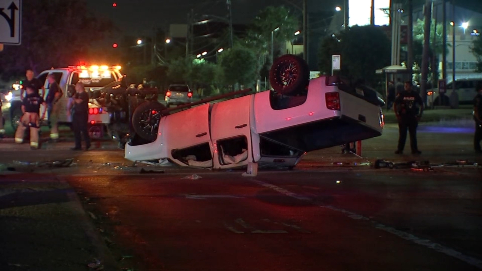 Innocent driver flies off Texas freeway after swerving to avoid street ...