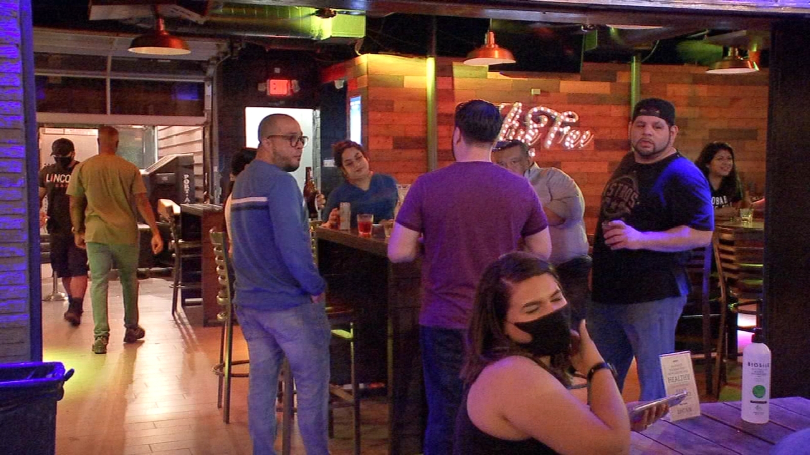 These Houston bars will customers for the phase 2 reopening