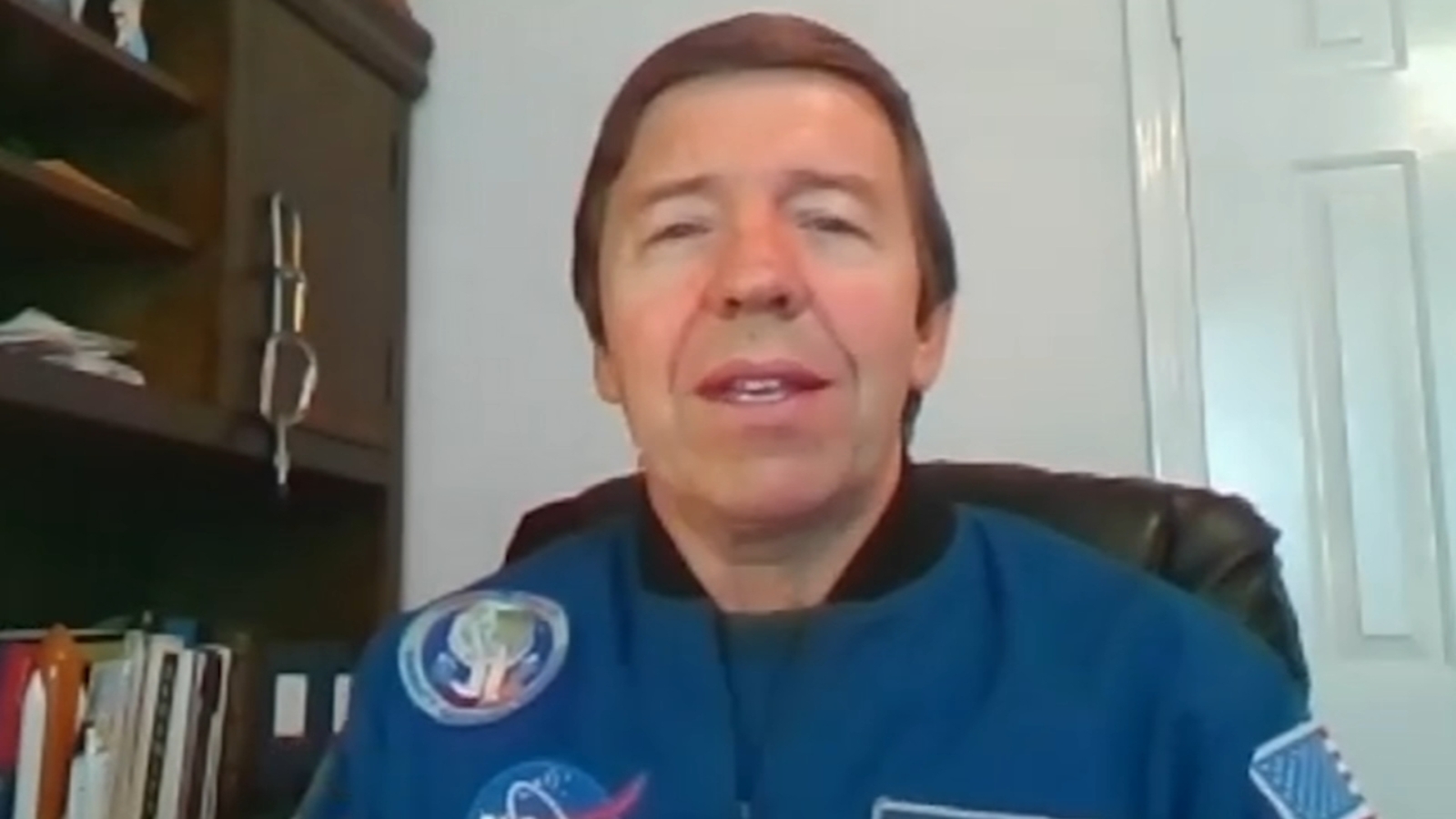 SpaceX launch scrubbed Dr. Mike Barratt, Chicago area astronaut