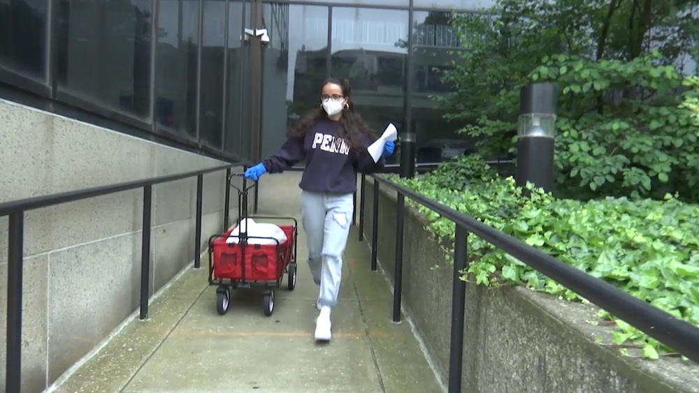 'Invisible Hands' make deliveries for the elderly, people in need