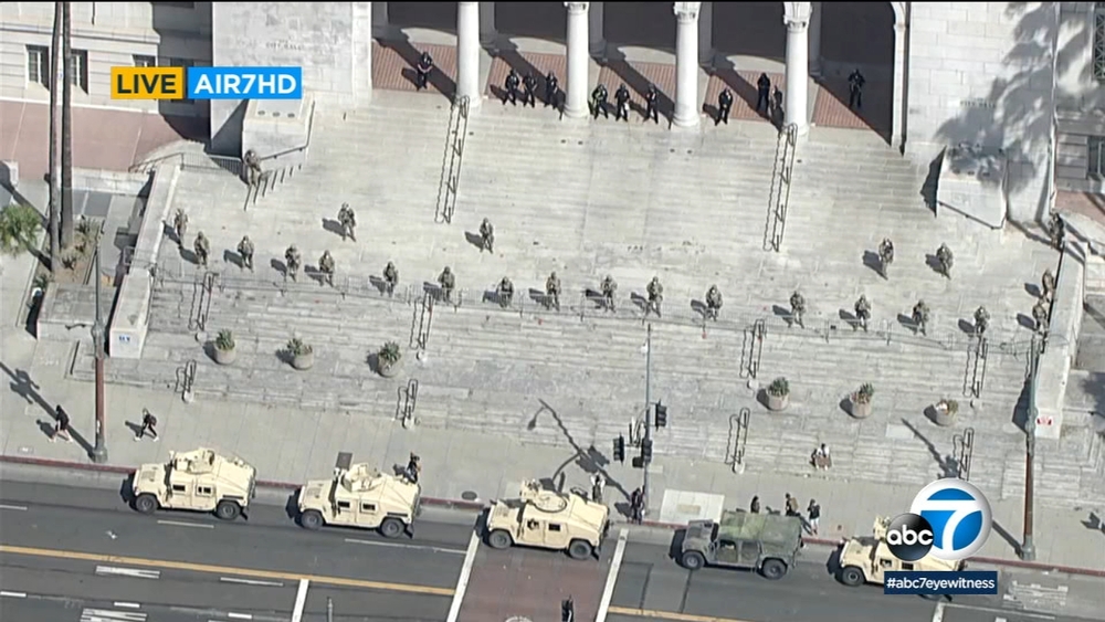 National Guard protects Los Angeles City Hall