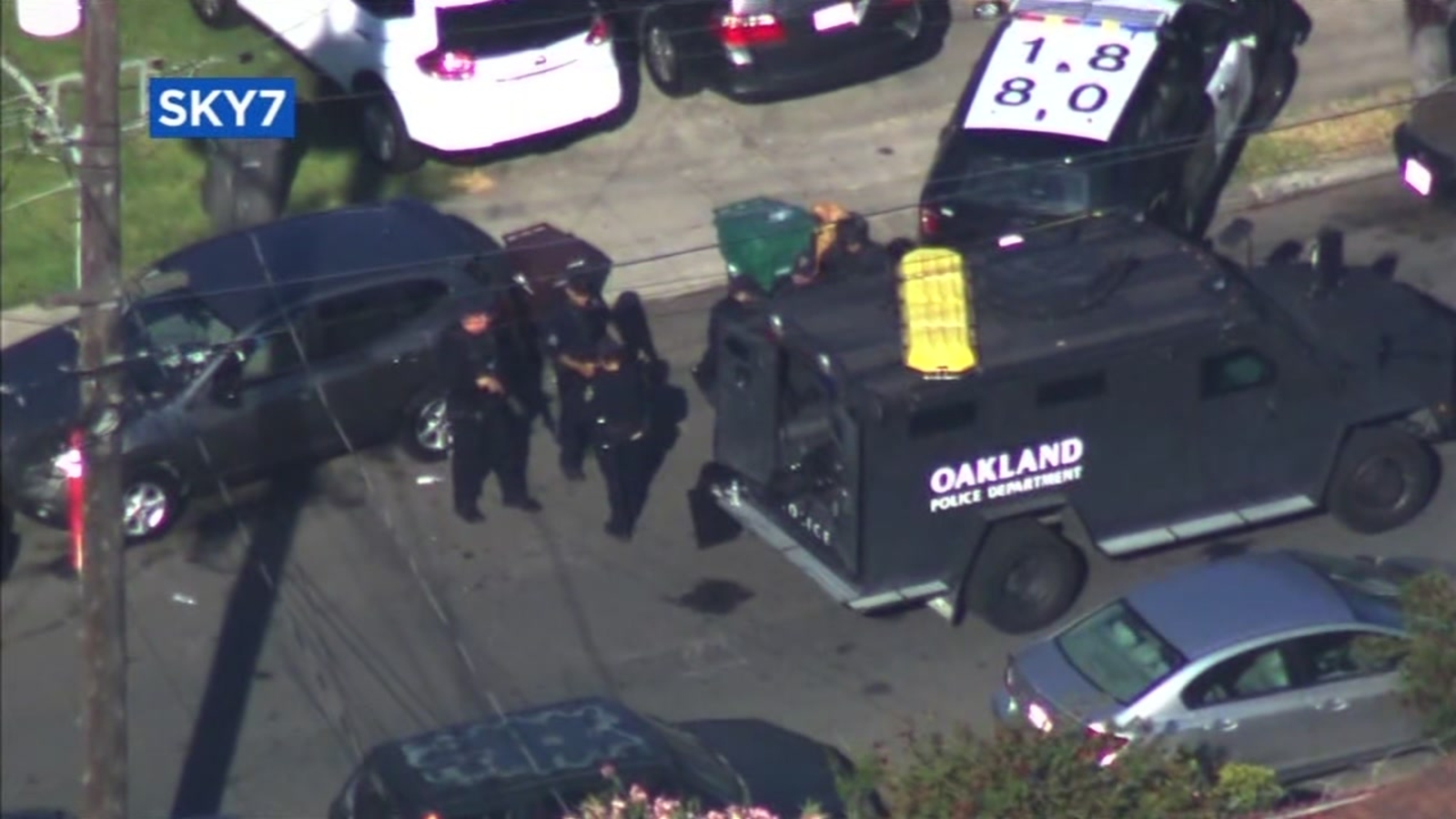 East Oakland standoff involving a man with a rifle, his 2 children ends