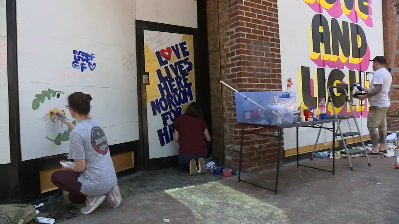 Raleigh murals show message of hope