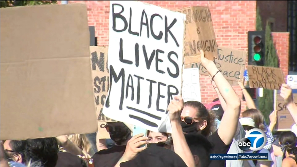 George Floyd protest held in Fairfax District, Hollywood