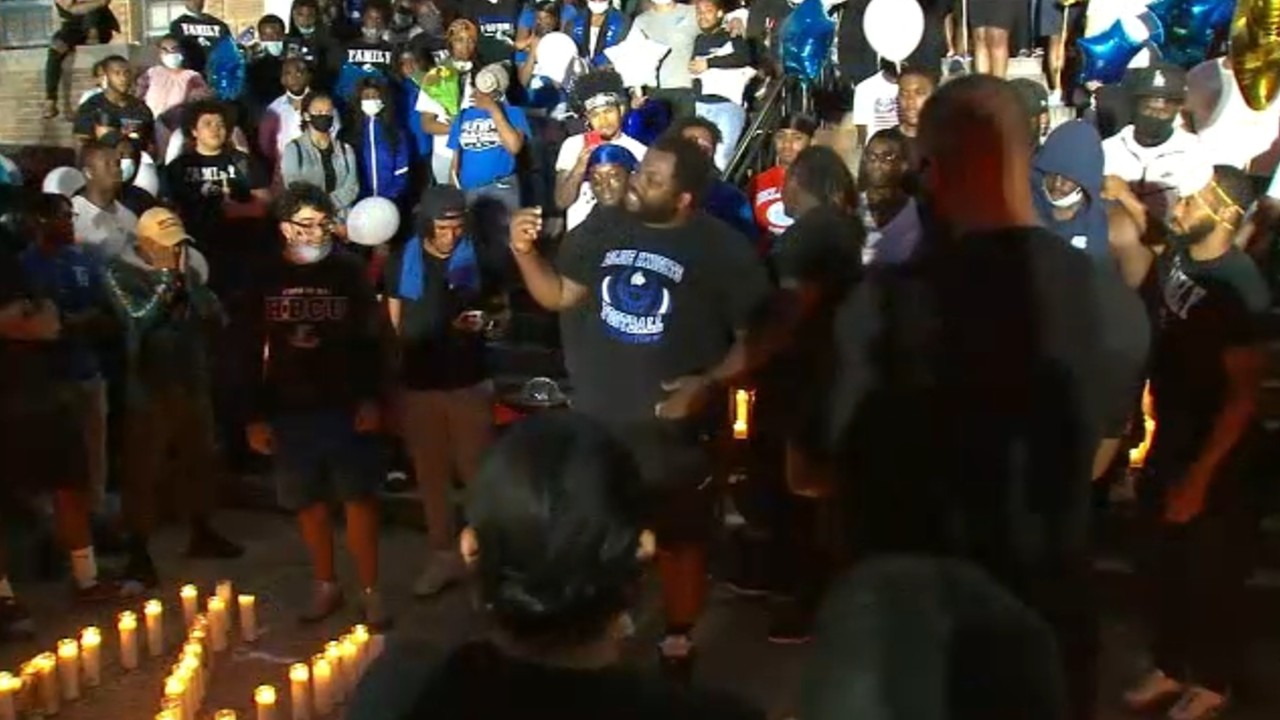 Vigil held after 3 people die in fiery crash in Newark