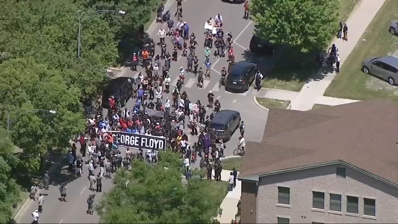 Chicago, state leaders join 'Spirit of King' march to MLK's West Side home