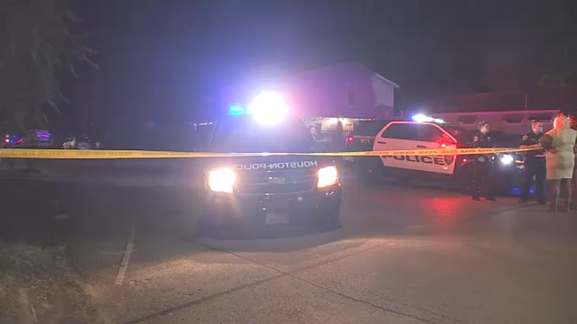 1 man killed when 3 people open fire at block party