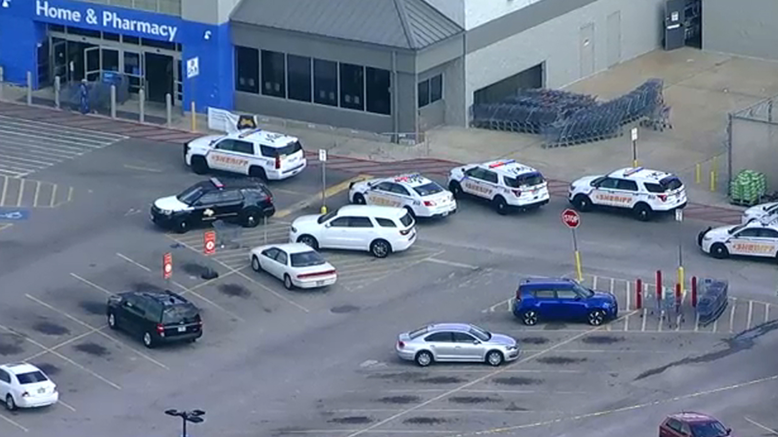 Deputies looking for man who pulled out gun inside Walmart in NW Harris ...