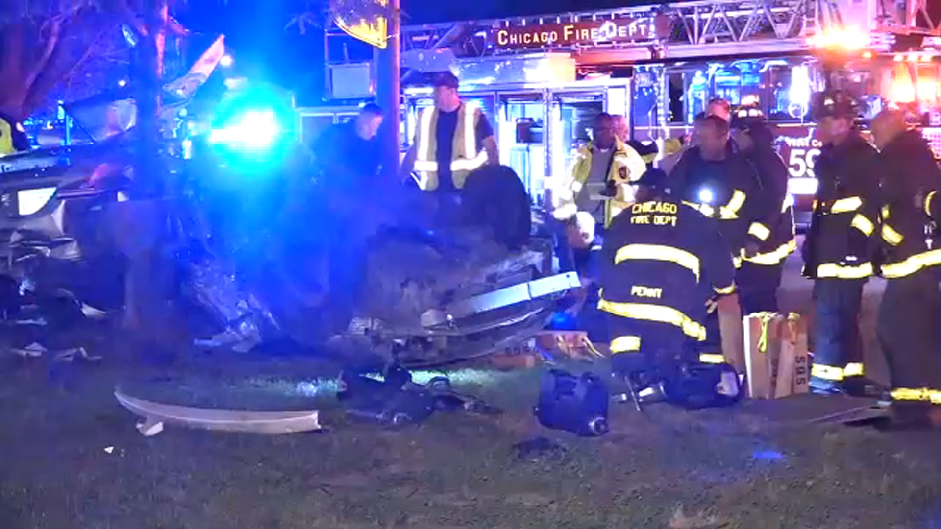 1 dead, 4 critical after rollover crash on Southwest Side, police say