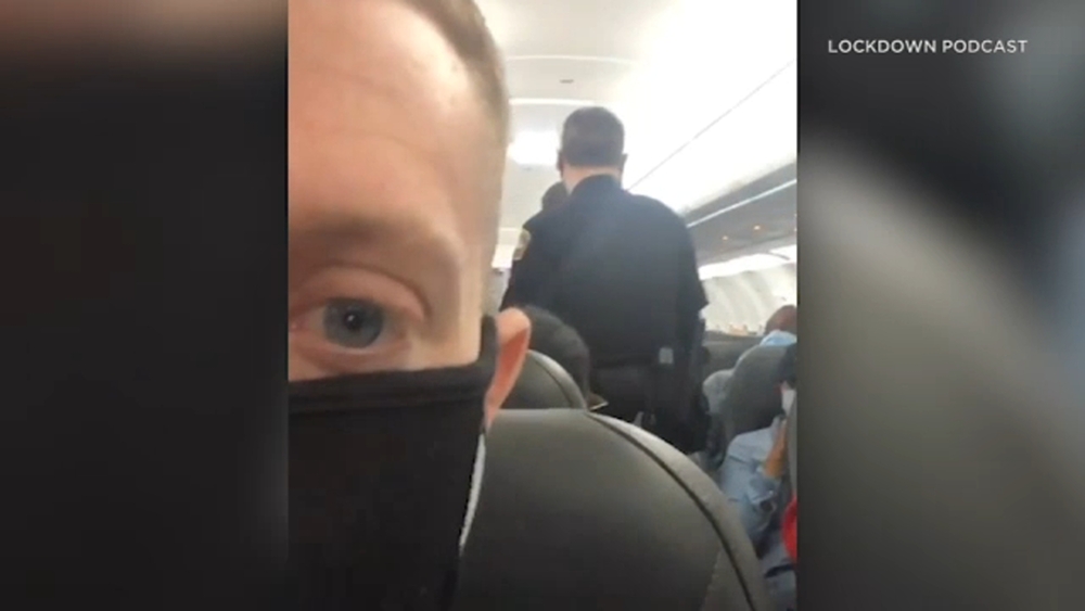 Passenger at LAX removed from flight for not wearing mask