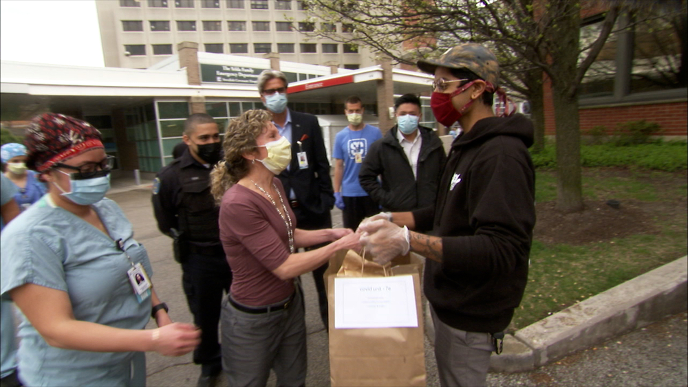 Chicago chef helps feed seniors, frontline workers