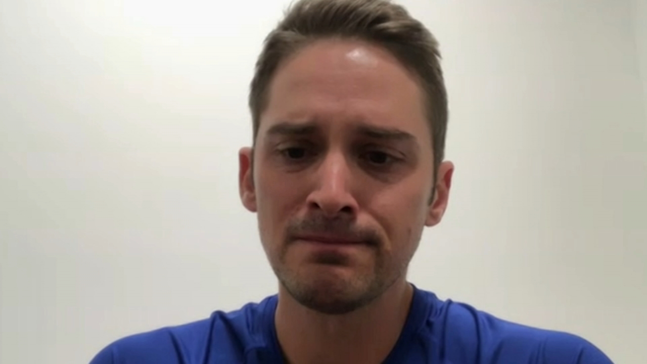 Cubs pitching coach says COVID-19 quarantined him for month