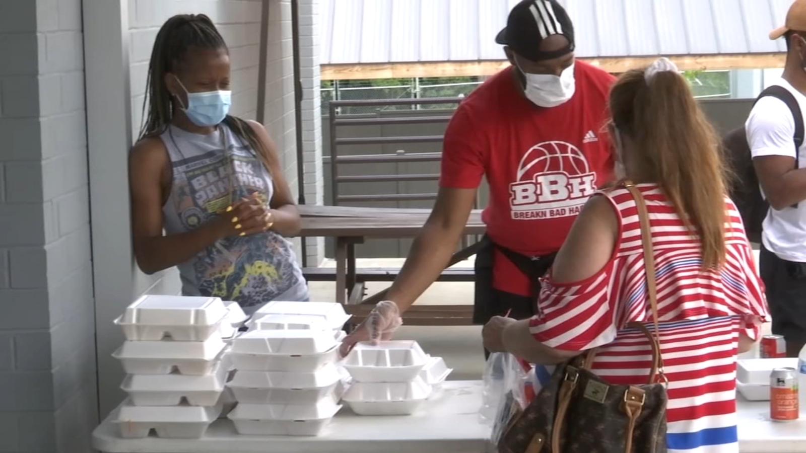 Oak City Cares A few Raleigh athletes help distribute necessities