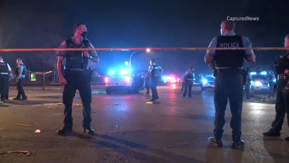 Chicago July 4th: Boy, 14, among 4 killed in Englewood shooting that hurt 4 others amid violent weekend