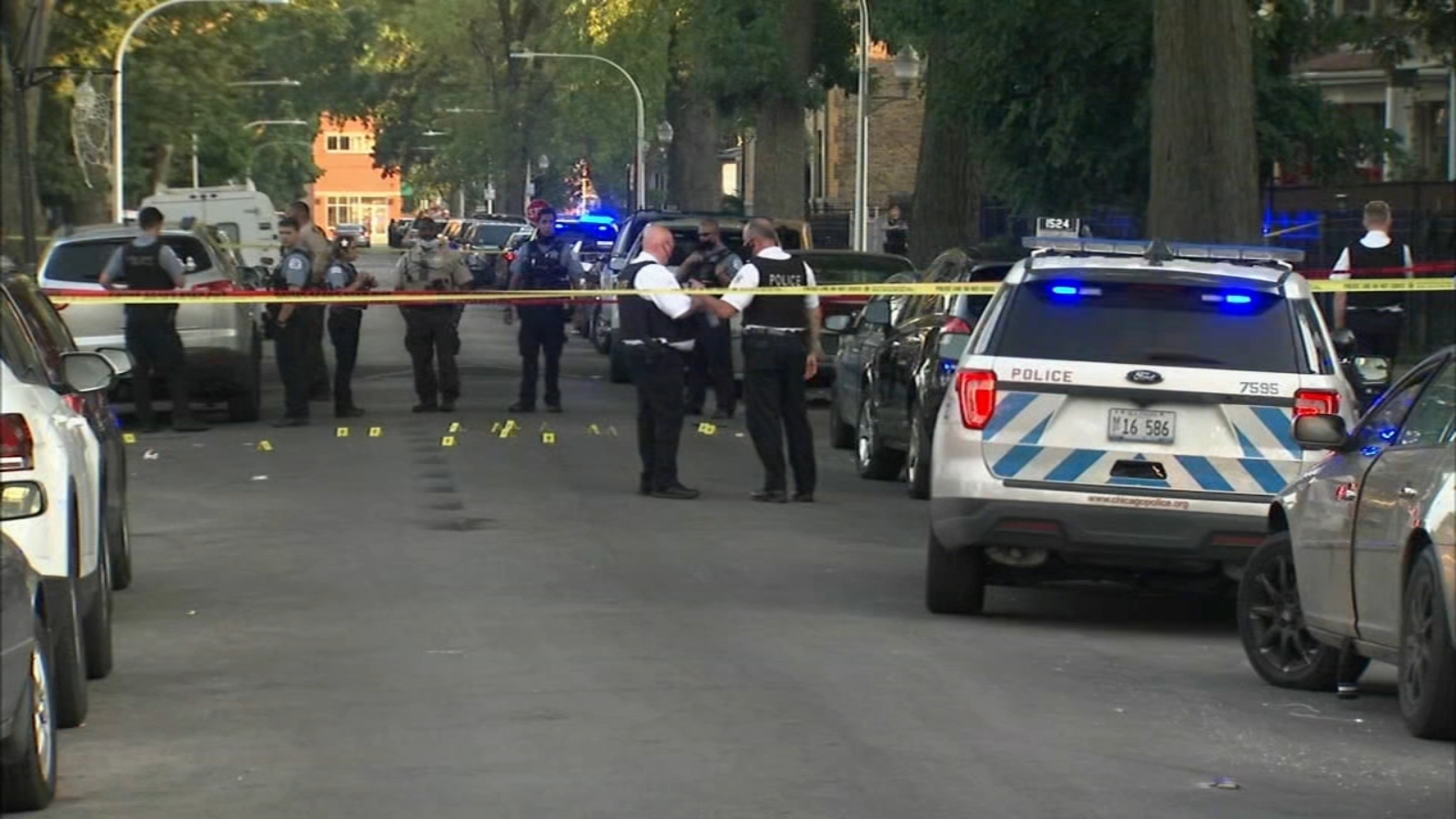 Chicago shootings 87 shot, 17 fatally, in July 4th weekend violence