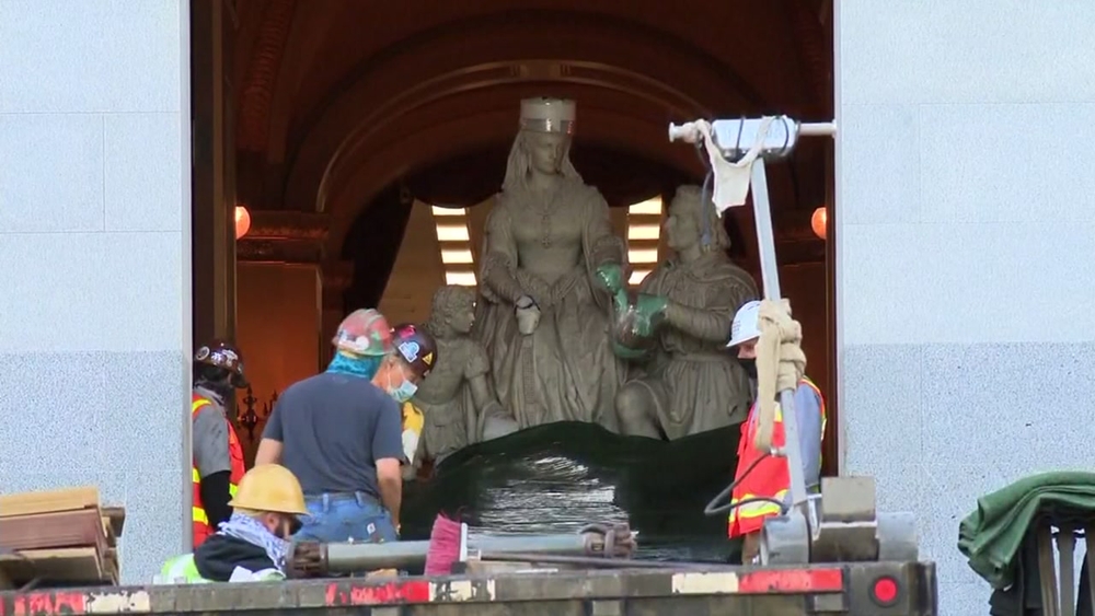 Christopher Columbus, Queen Isabella statue removed from California State Capitol