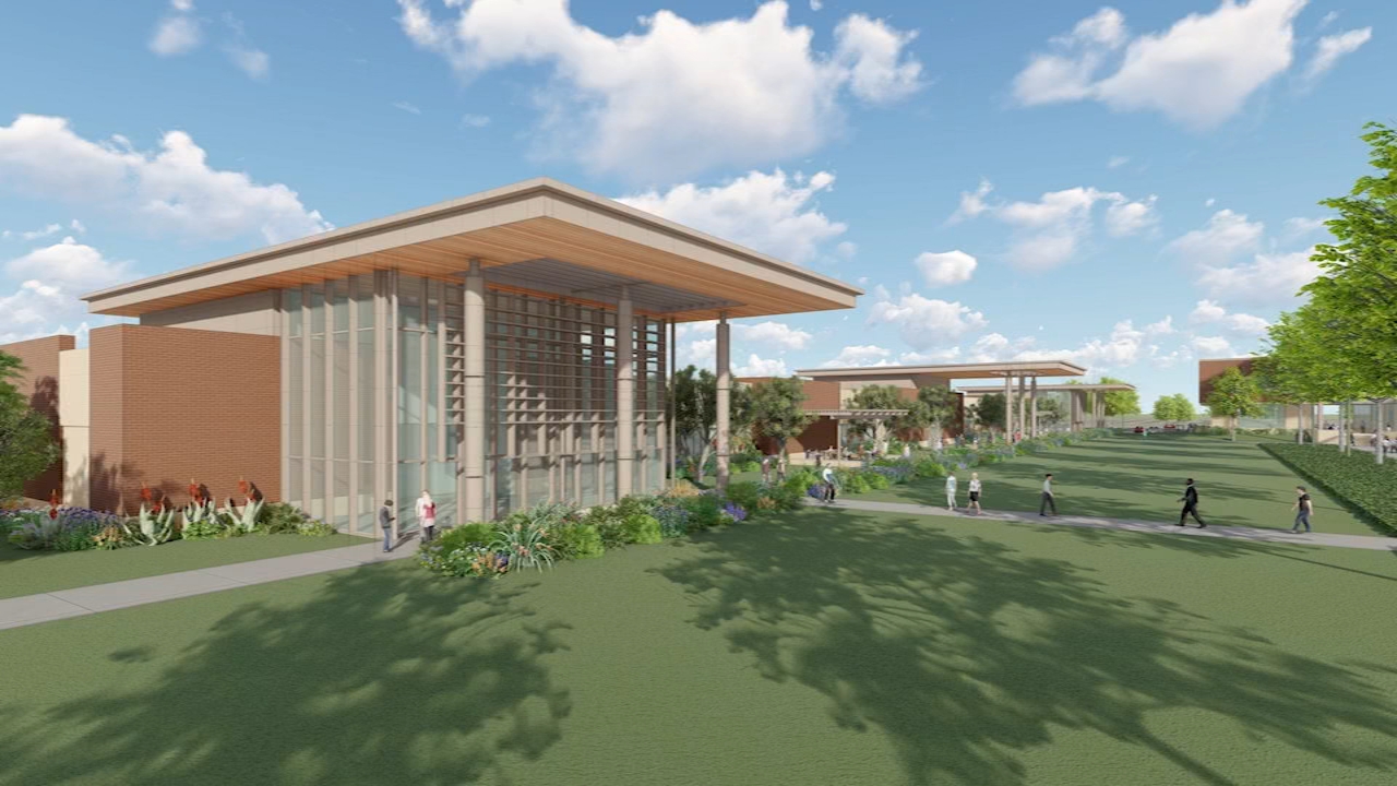 State Center Community College District aims to hire more diverse contractors for satellite campus