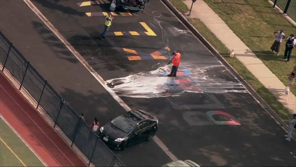 'Black Lives Matter' mural in Oak Park defaced, painted over to read 'All Lives Matter'