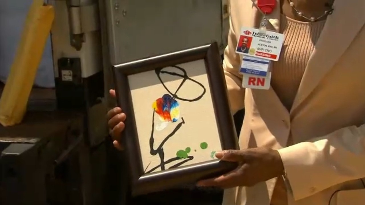 LA artist donates 1,800 paintings to NYC hospital 