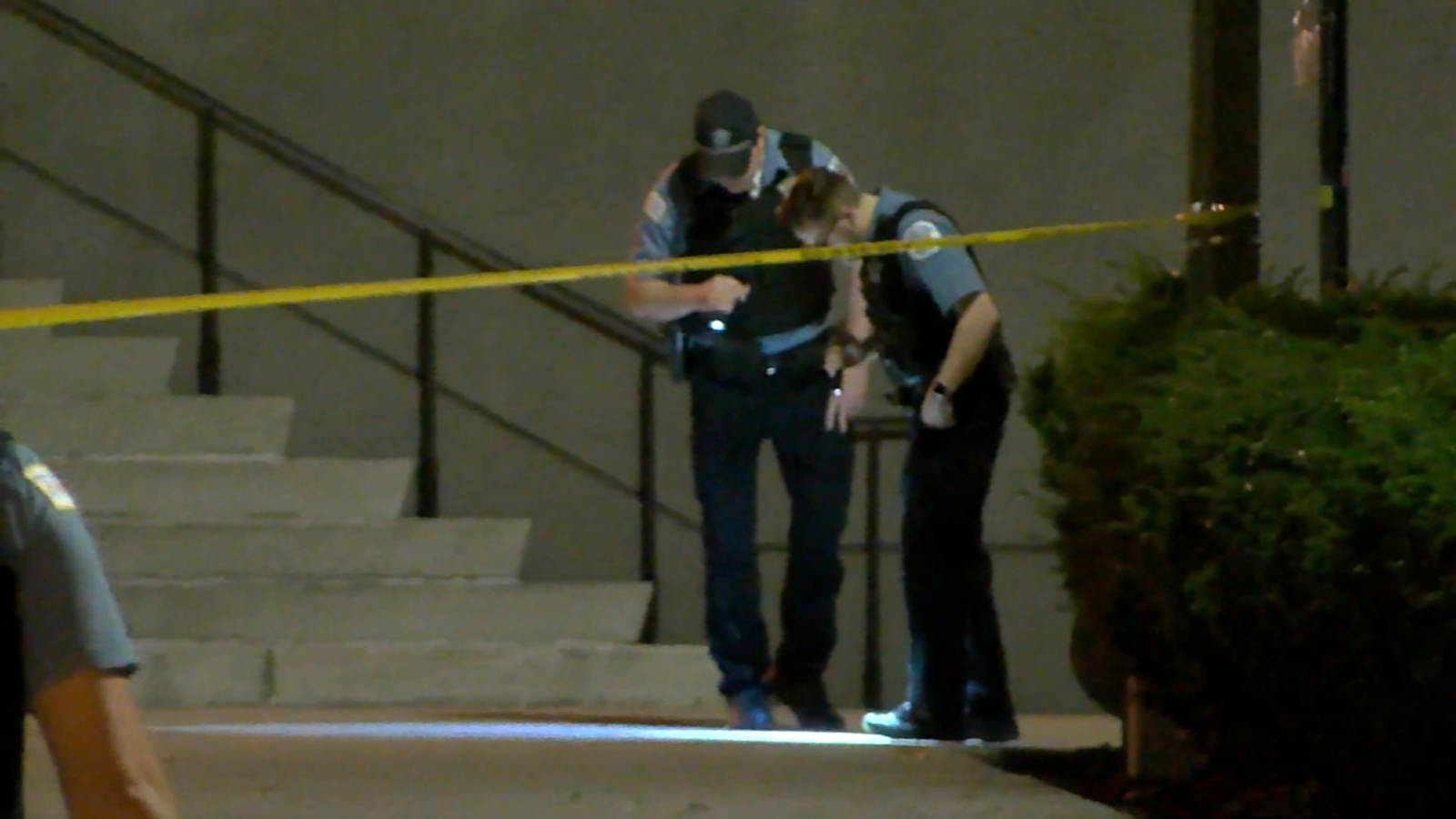 Chicago shooting 15yearold boy grazed by stray bullet near Grant