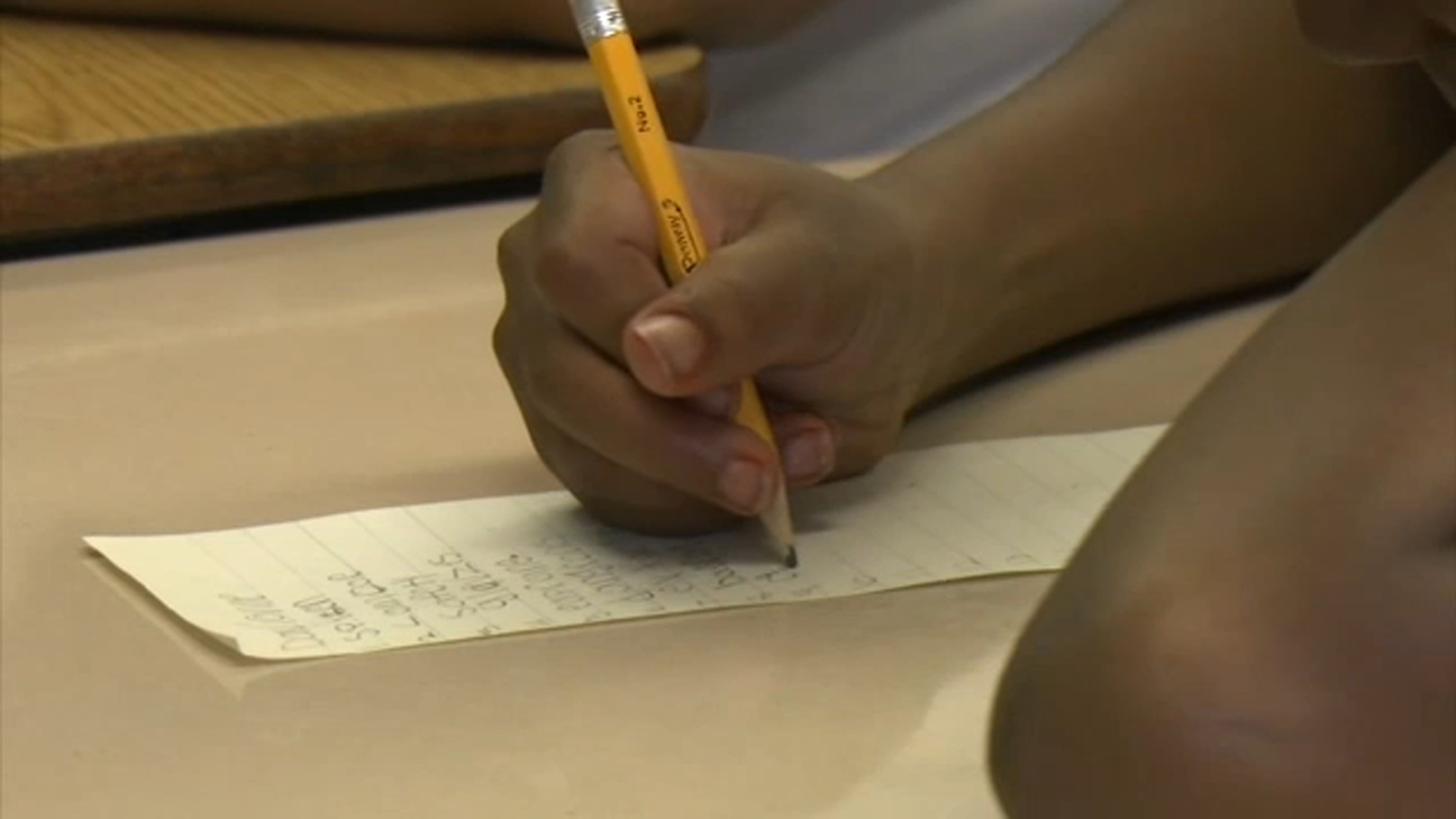 Illinois educators voice concerns of returning to classrooms amid COVID-19