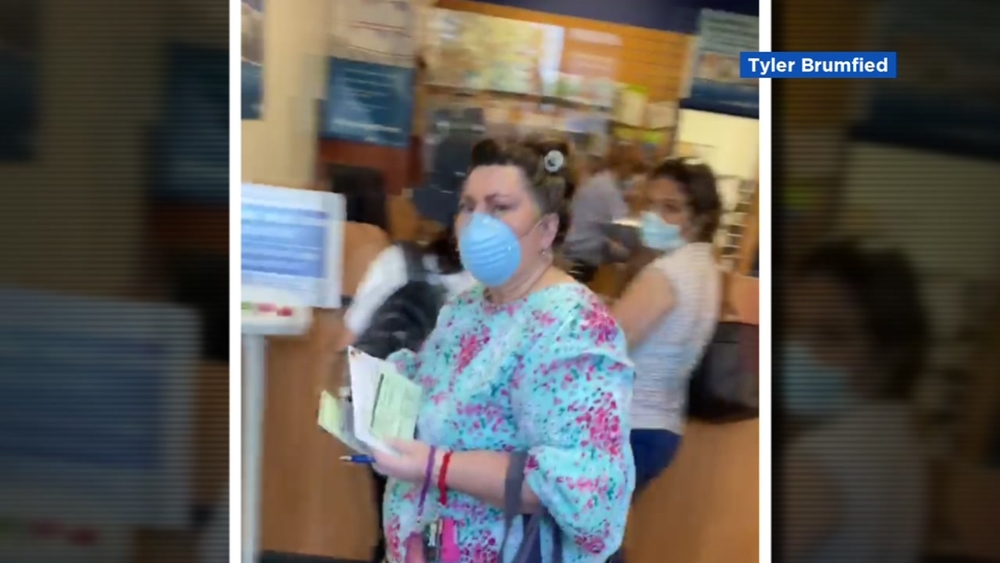 Woman uses racial slur towards Asian worker at Los Altos USPS