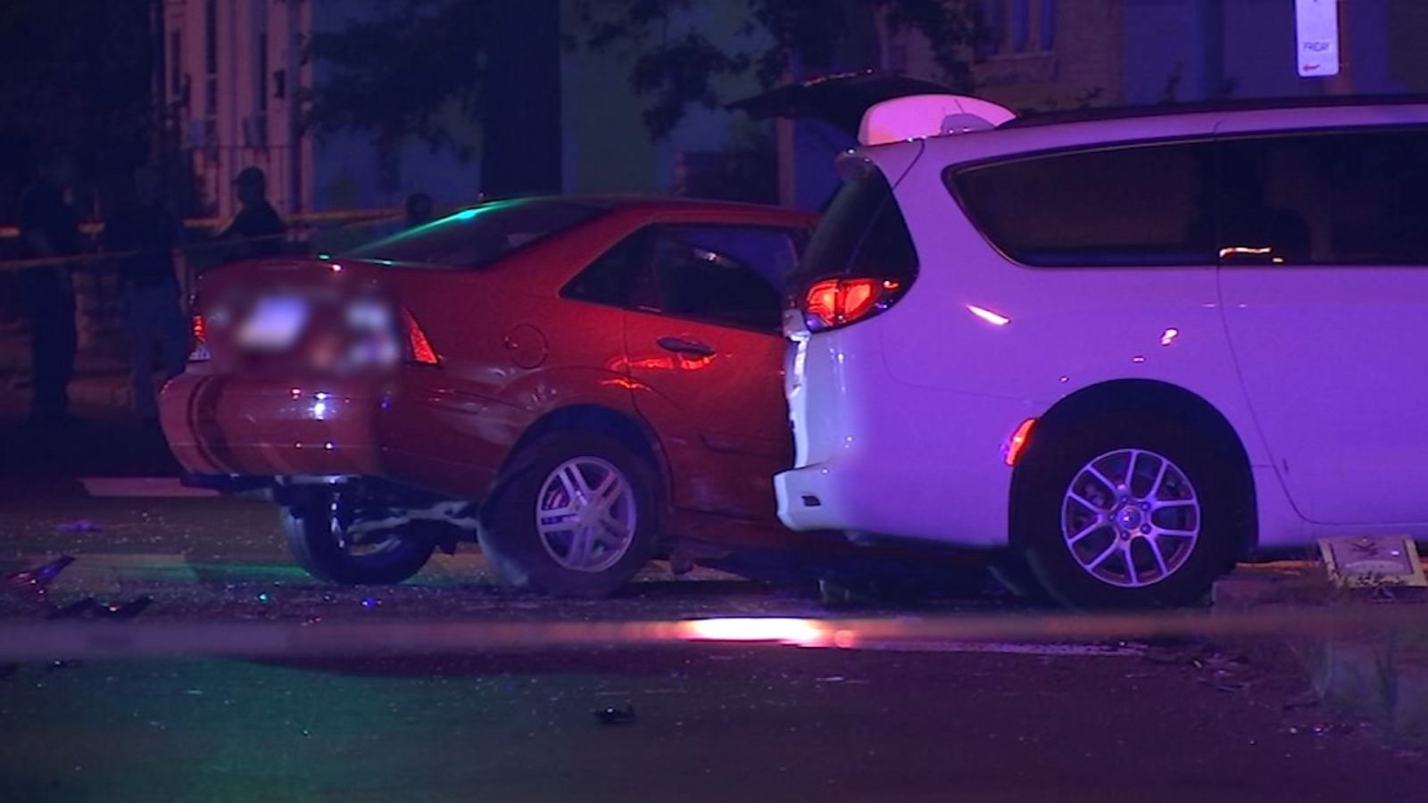 6 police officers injured following stolen car chase and crash on North ...