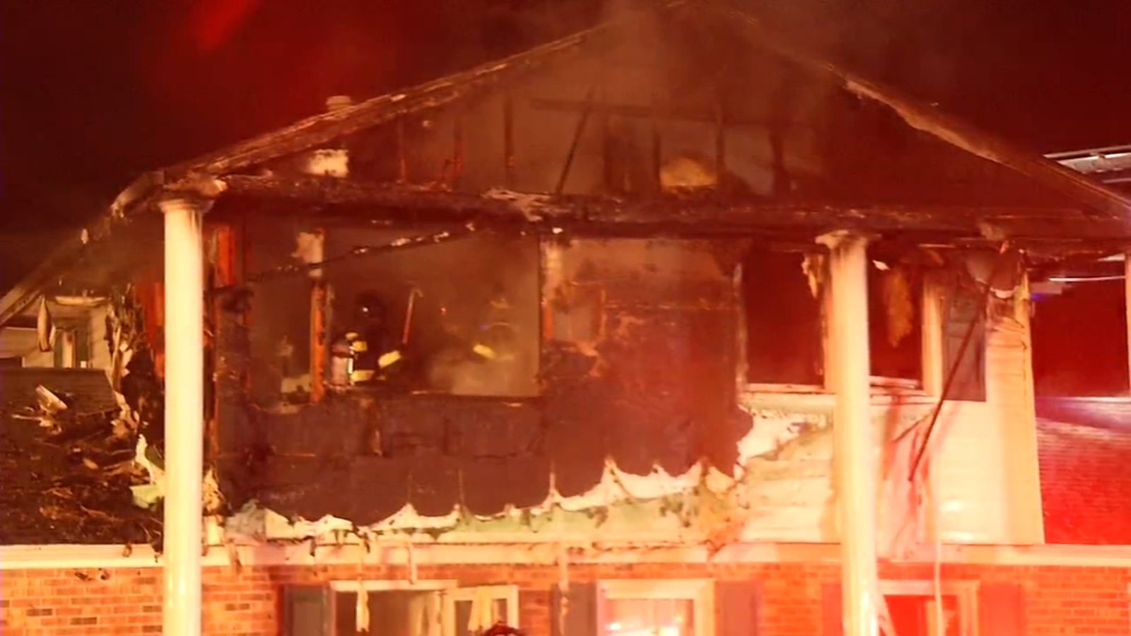 Delaware firefighters injured battling house fire on East Roosevelt ...