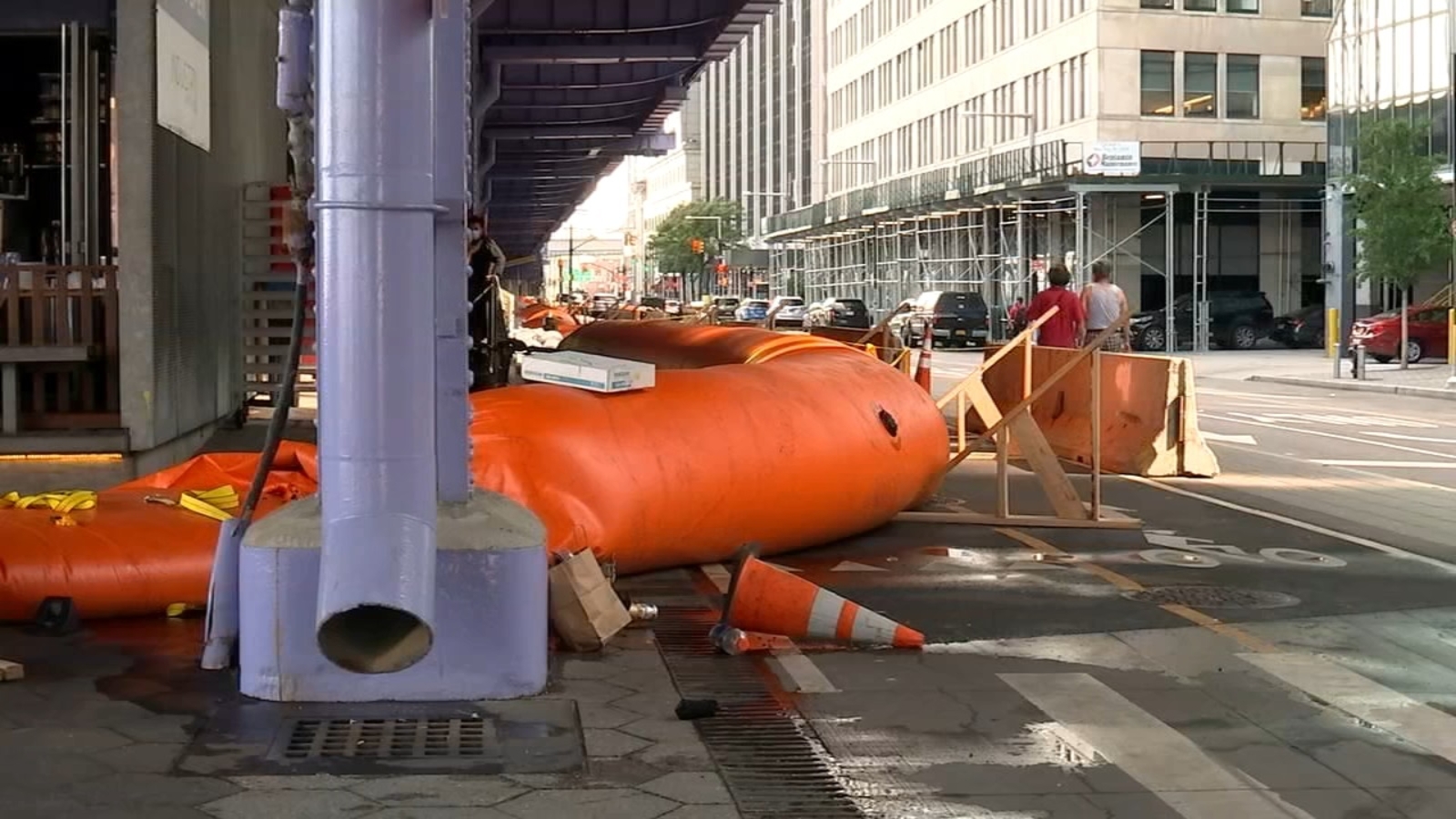 Barriers up, beaches closed as Isaias threatens New York City ABC7