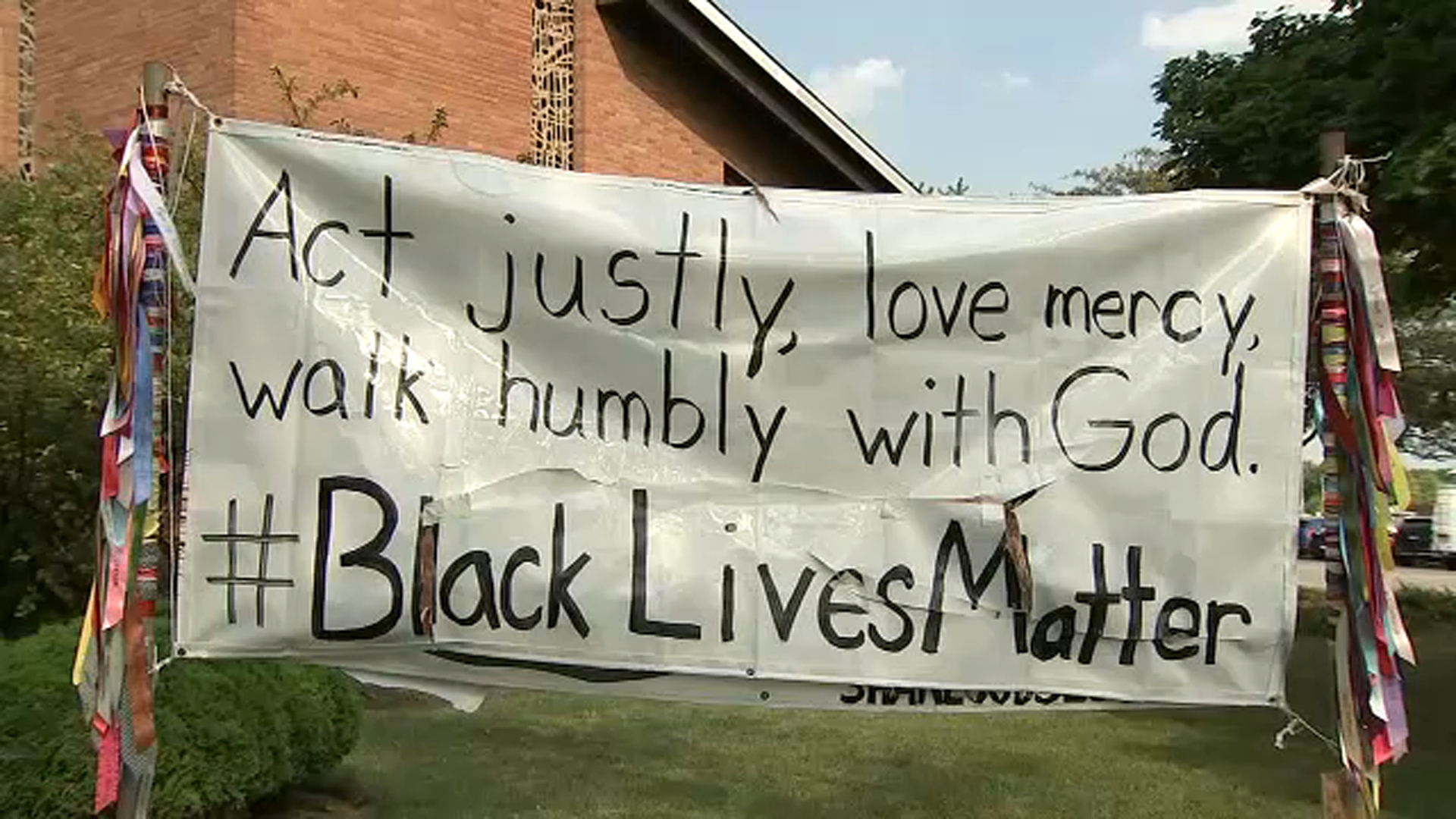 Arlington Heights community rallies after BLM banner damaged