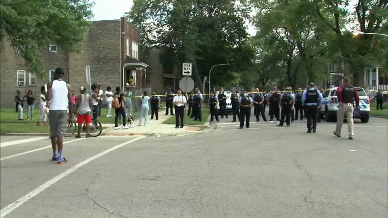 Shots fired by Chicago police officer in Englewood, CPD says