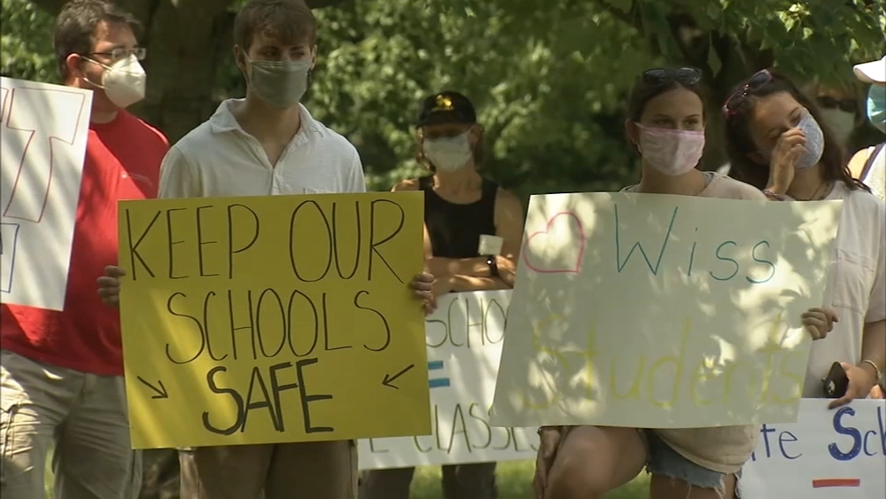 Group of parents in Montco raise concerns about district's hybrid plan