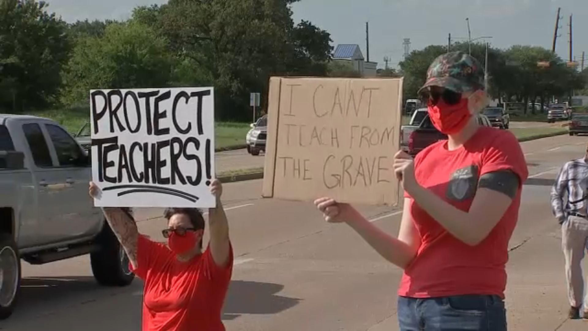 Parents at 2 school districts protest back to school plans