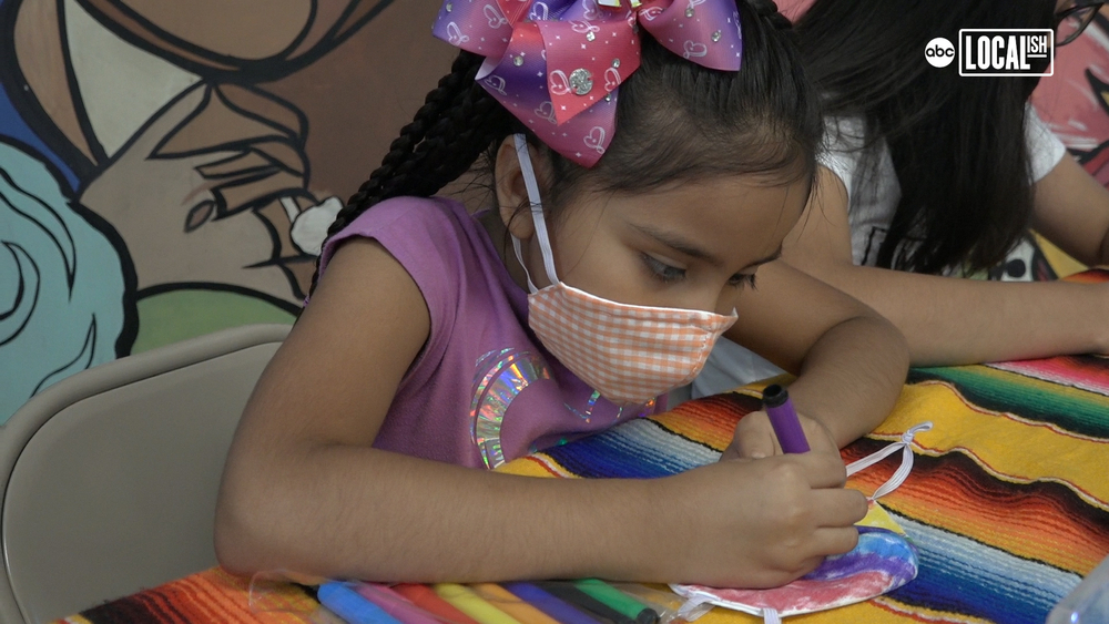 Chicago organizations host mask decorating competition