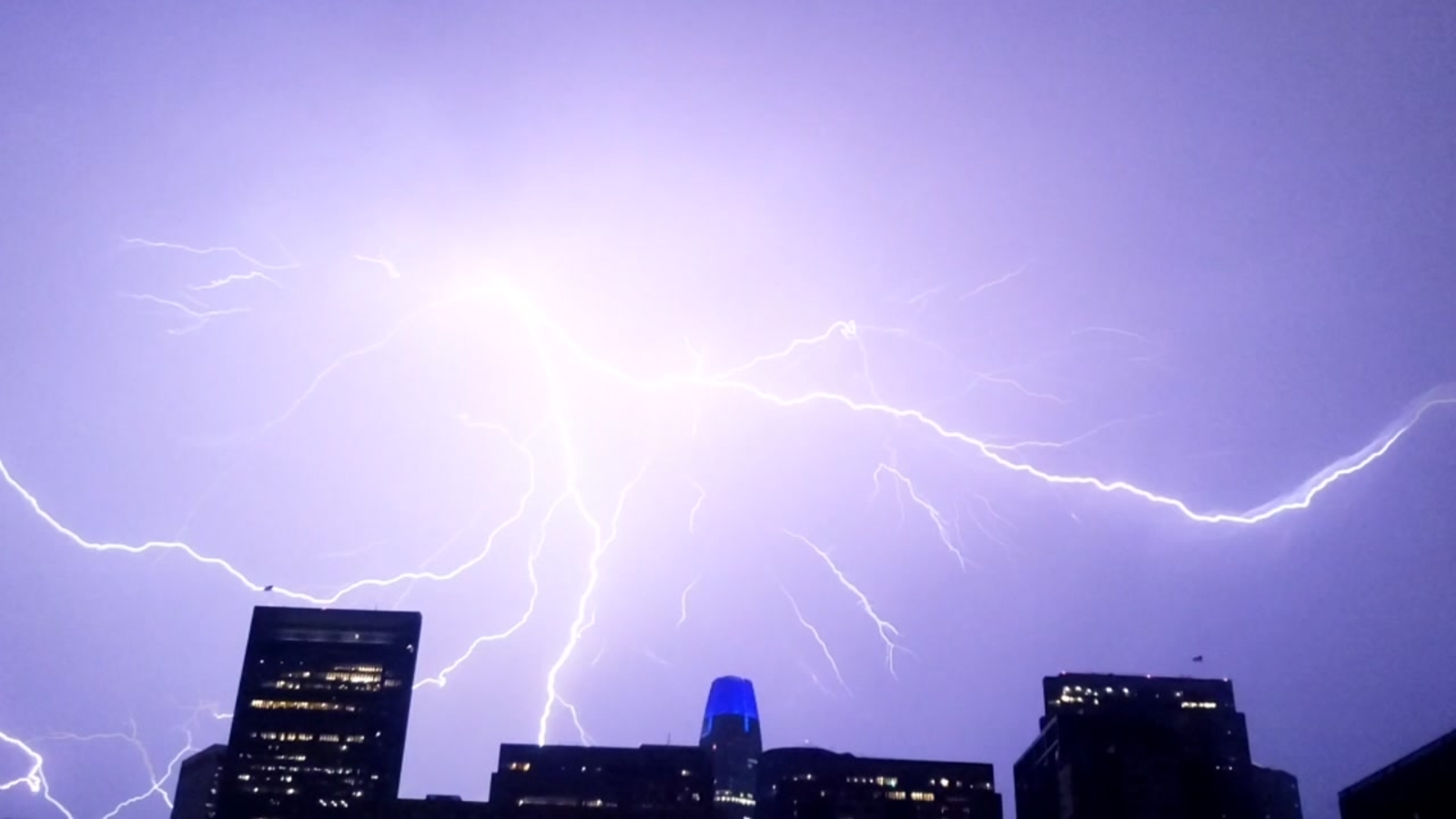Lightning, rare thunder storms hit Bay Area as region braces for