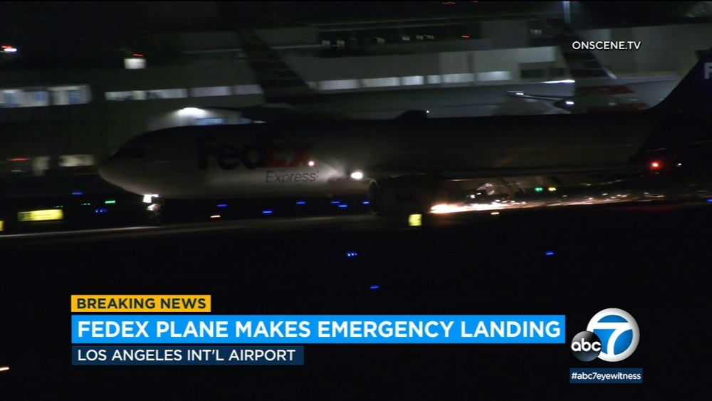 VIDEO: FedEx plane makes emergency landing at LAX 