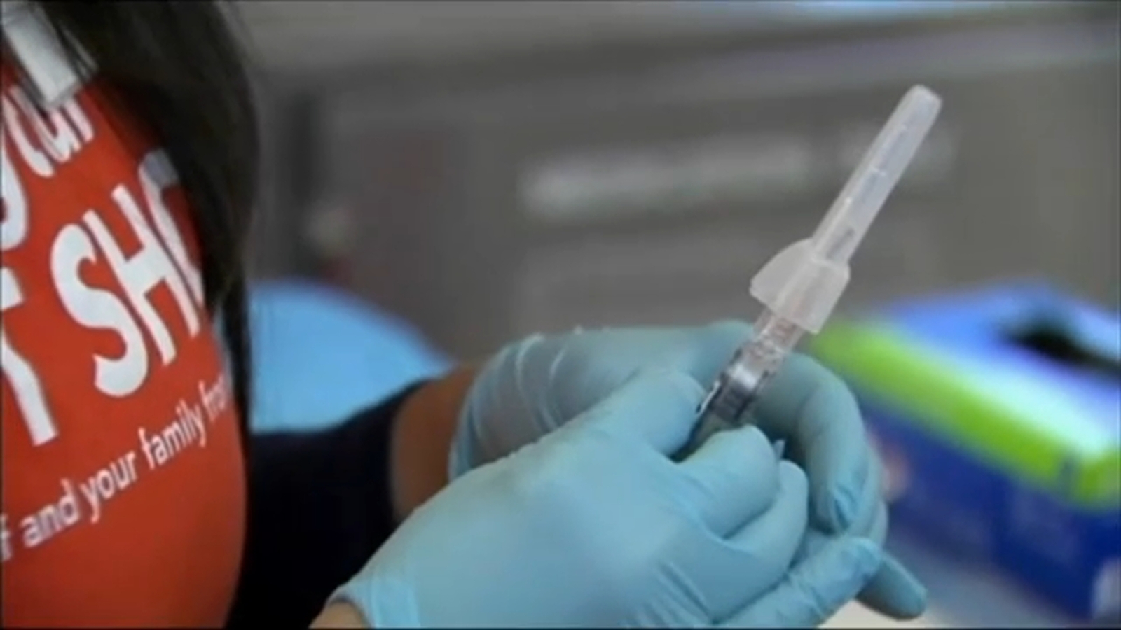 American pharmacists can give childhood shots, according to US