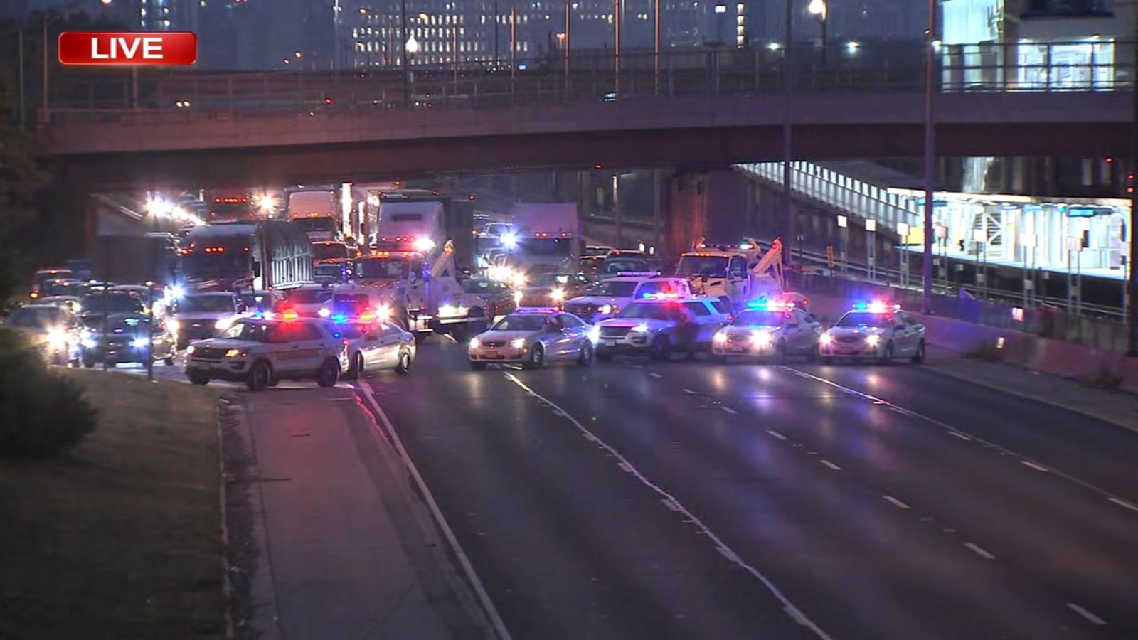Chicago expressway shooting 1 shot on Eisenhower Expressway; outbound