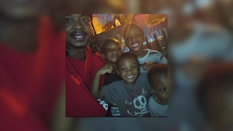Jacob Blake Police Shooting Officer Shot Black Man In Front Of 3 Sons After He Broke Up Fight Family Says Abc7 Chicago