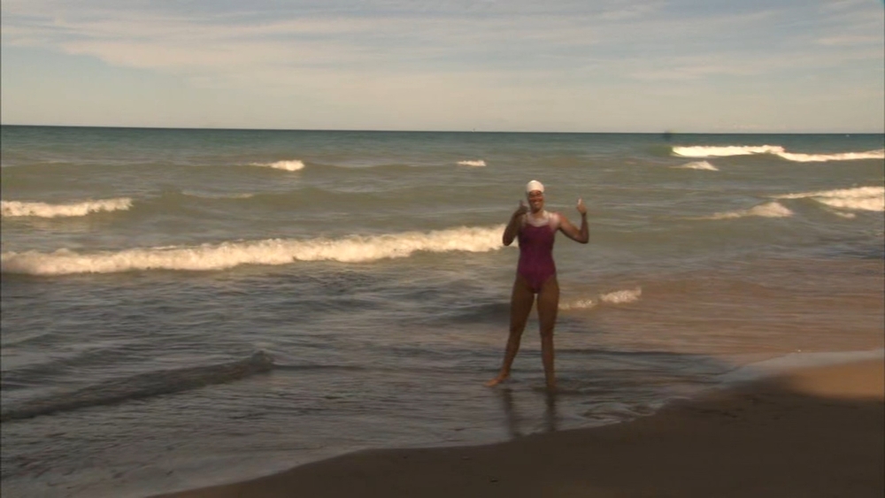Woman completes 24-hour swim in Lake Michigan