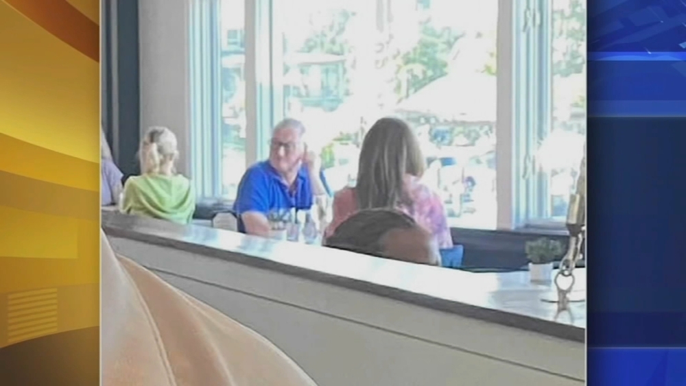 Philly mayor apologizes after being pictured dining indoors in Md.