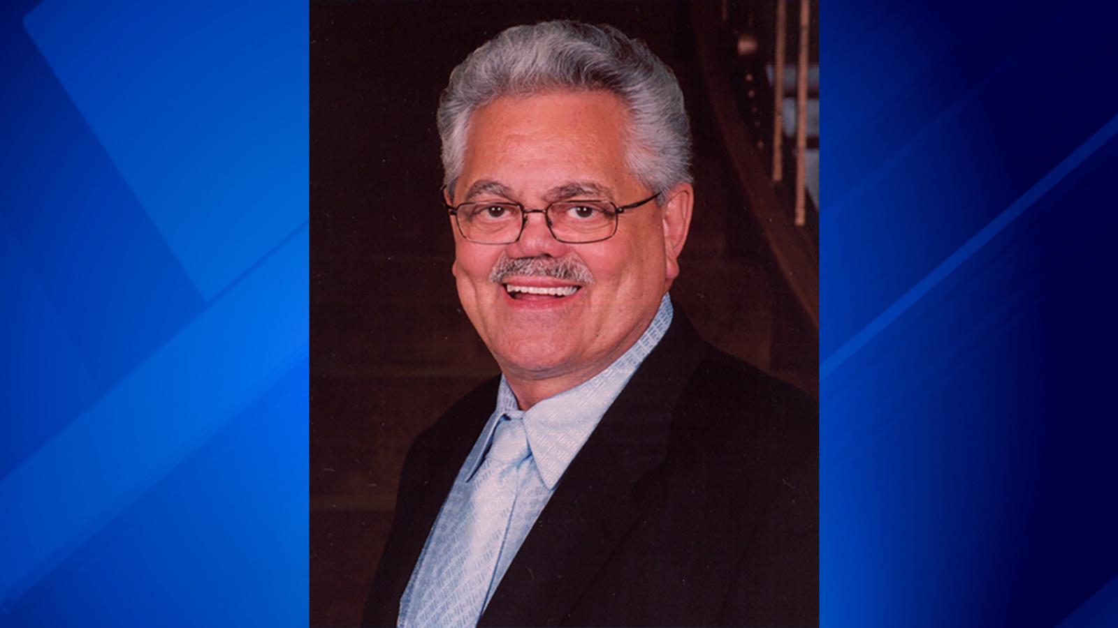 Bob Rohrman, legendary auto dealer known for TV commercials, dies at
