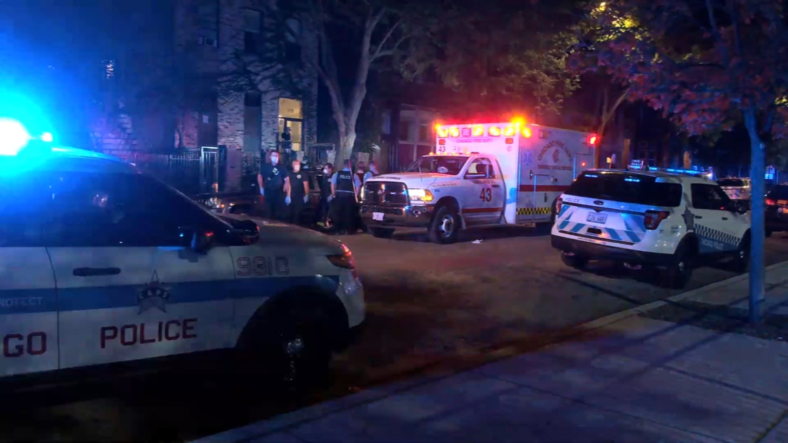 Old Town Triangle shooting Man's friend steals purse, shoots him on